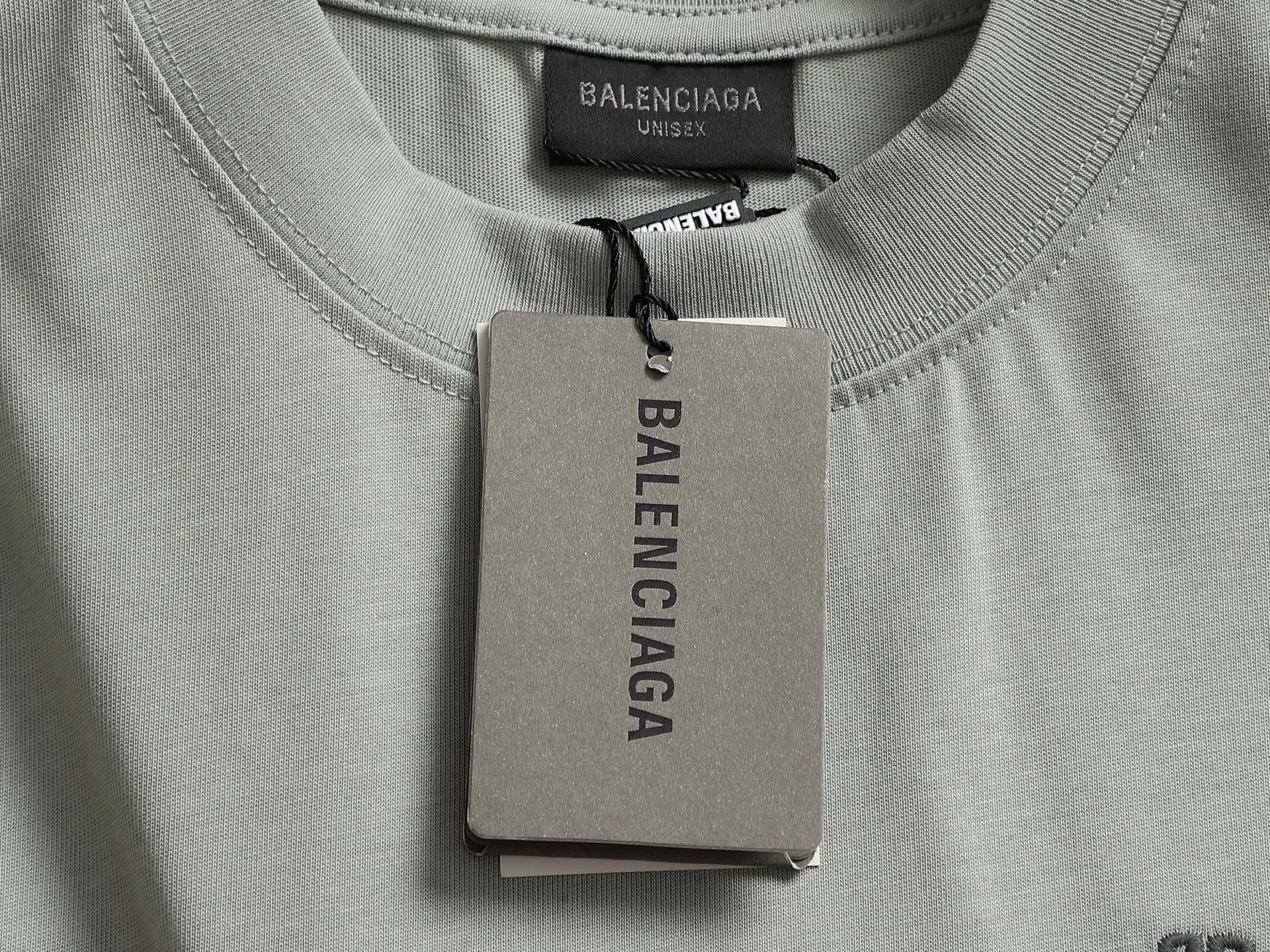 BALENCIAGA 2026BB Logo ， Retro Same Style T 320 Versatile : Gray Size：XS S M L